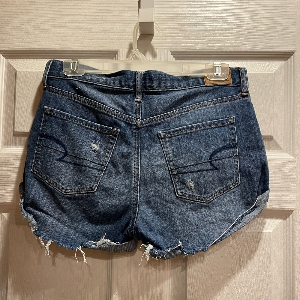 Like new American Eagle vintage hi-rise button fly festival shorts